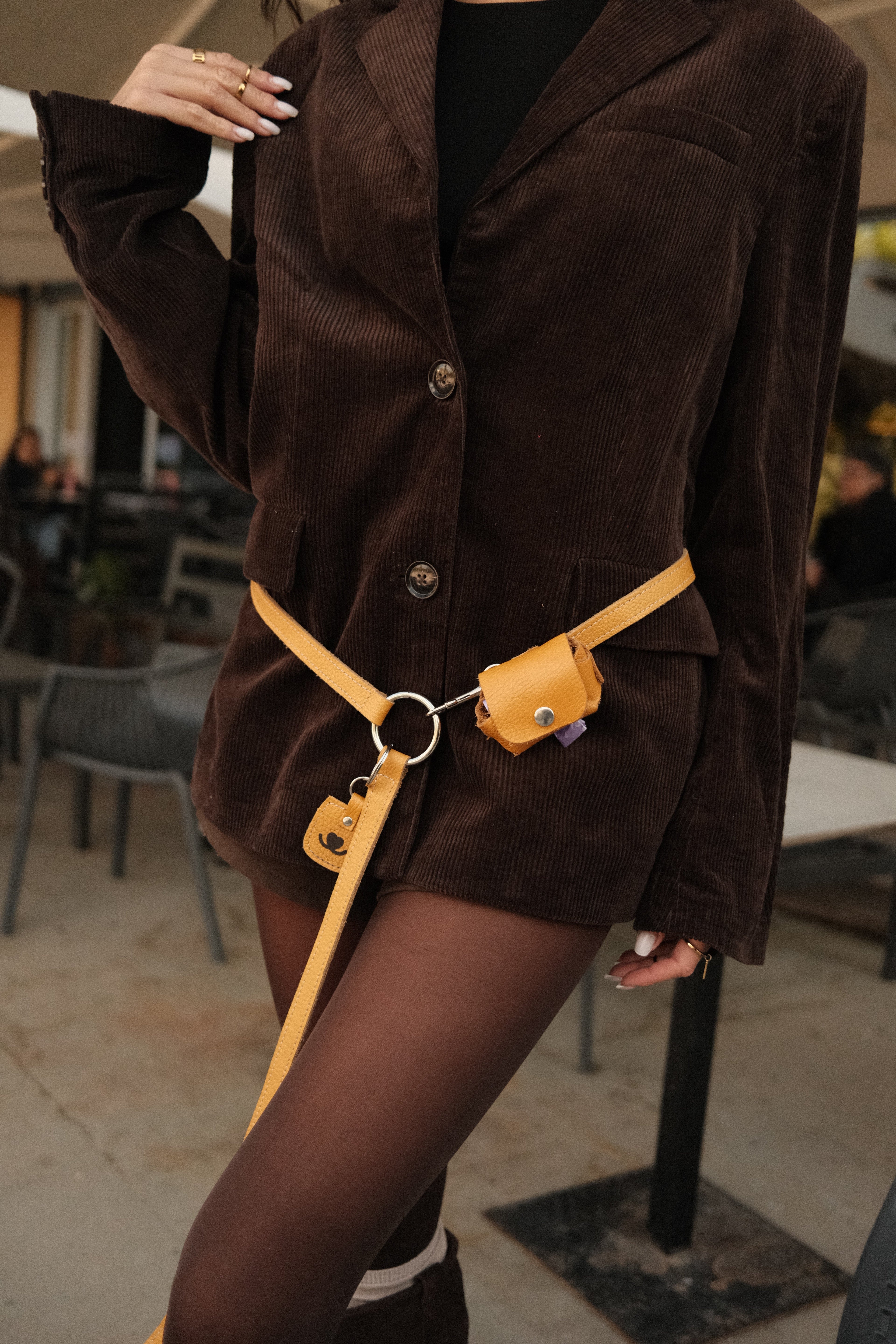 Луксозни hands-free кучешки поводи от естествена кожа